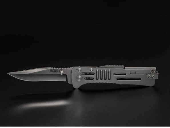 SOG knives review