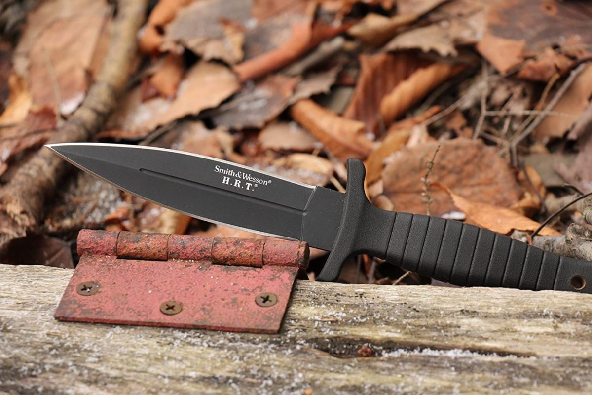 The Key Feature Of Tactical Knife Non-Reflective Finish